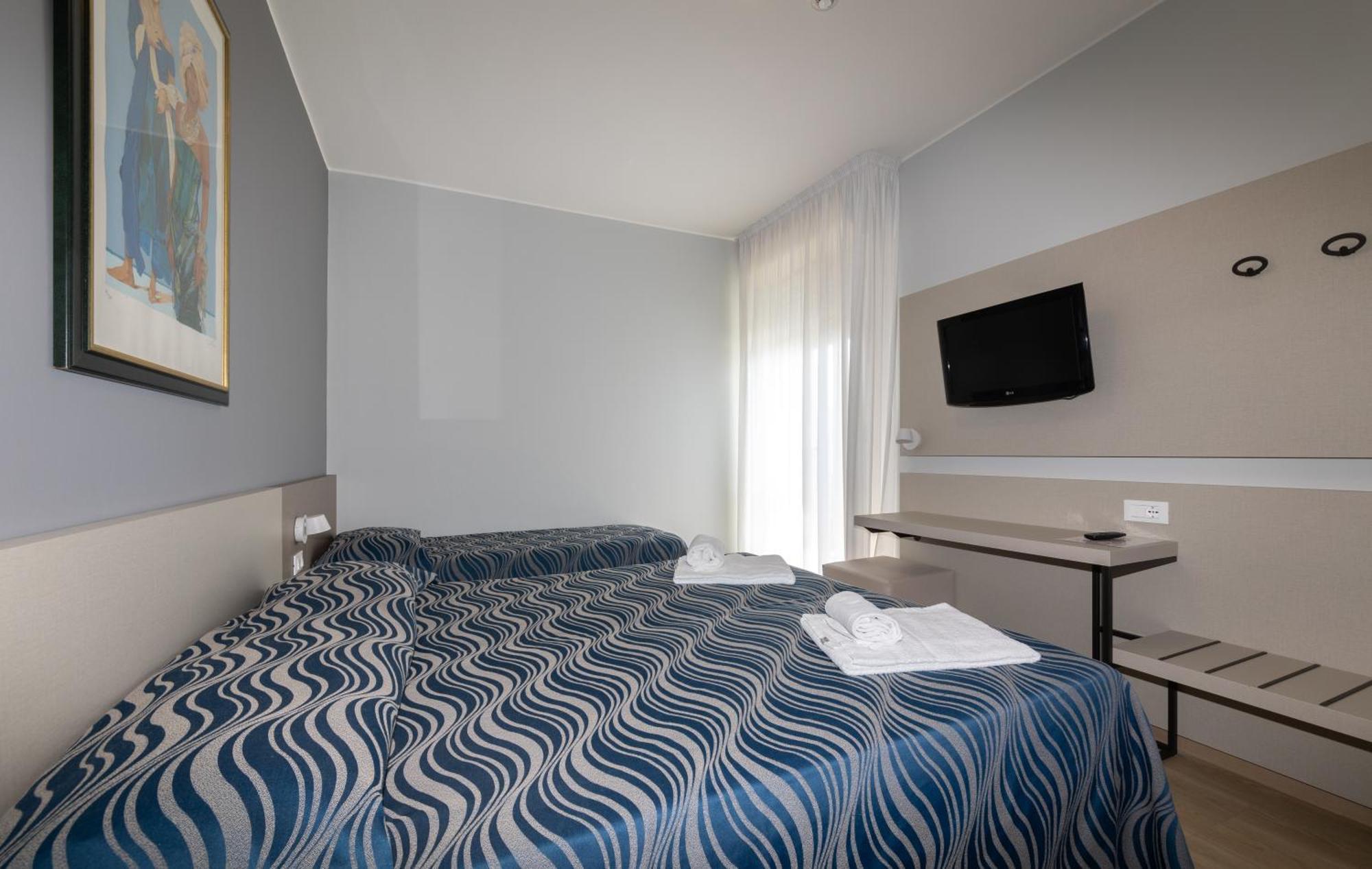 Hotel Nember Lido di Jesolo Exterior foto